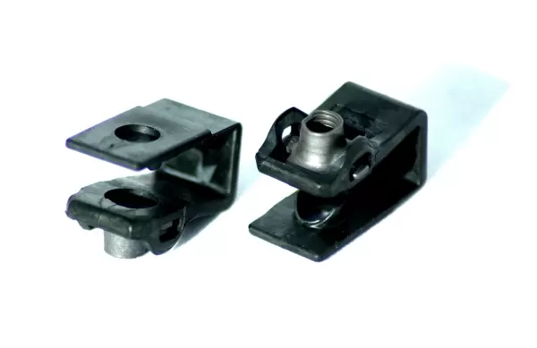 clipnuts-mm4002sx-3-top-bottom-586